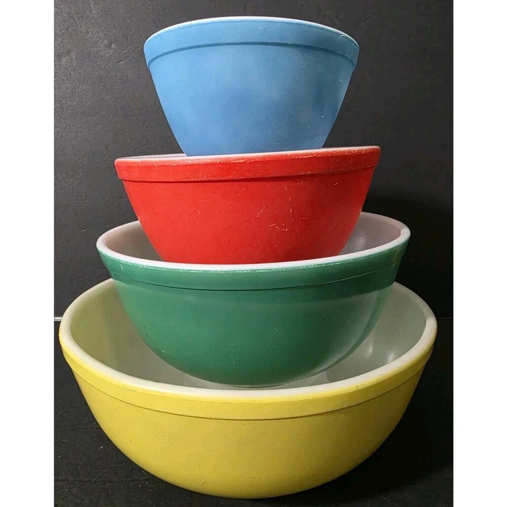 ​Vintage Pyrex Primary Colors Nesting Bowl Set 401-404 | Well-Loved Matte Finish